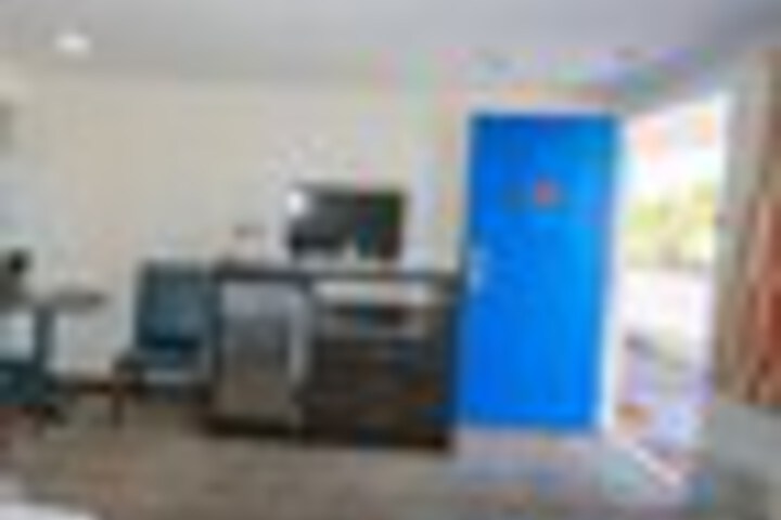 Room 110 of 207