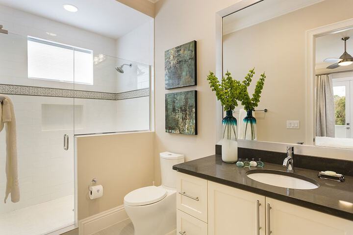 Grand Traverse Seven Bedroom 8820 in Kissimmee, FL