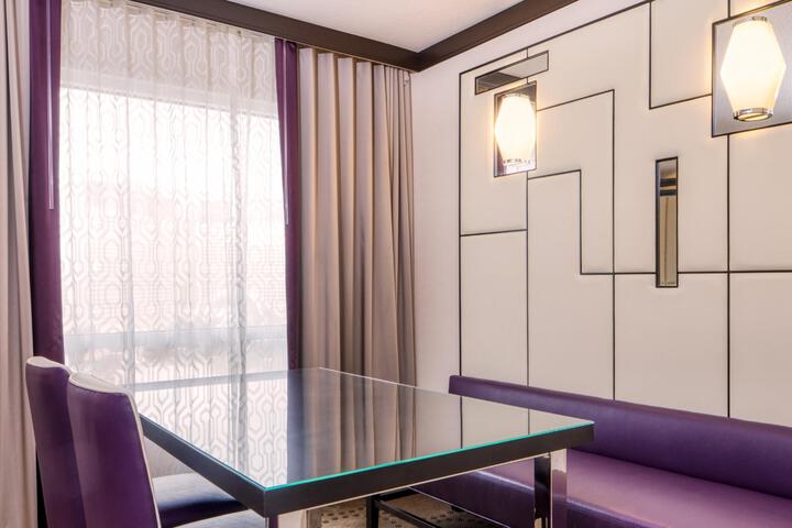 Valley Deluxe Room 1 King (39 of 41)