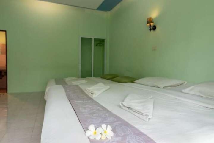 Room 20 of 33
