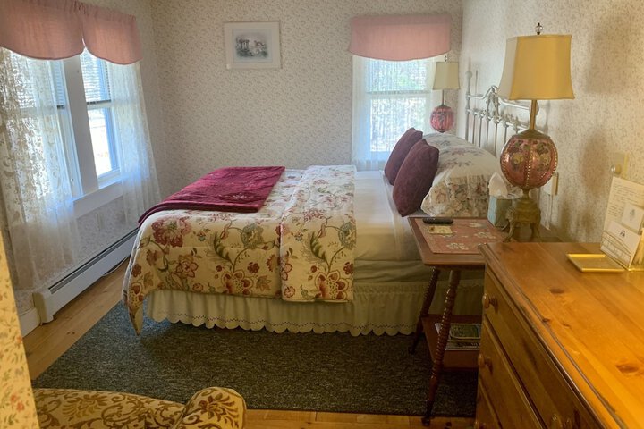 Room 9 of 73