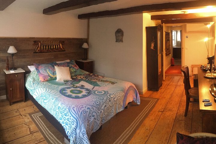 Room 7 of 51
