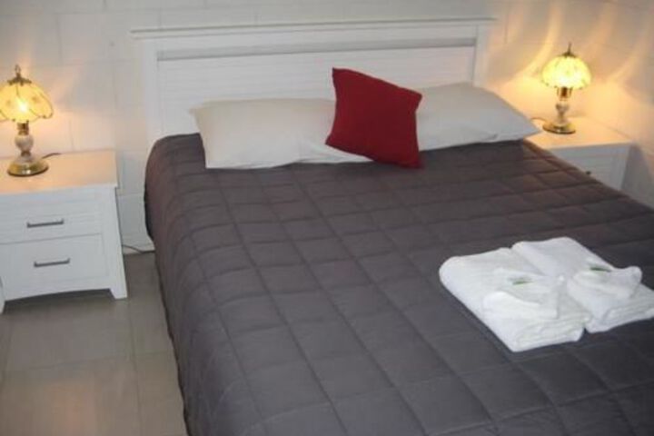 Room 4 of 26