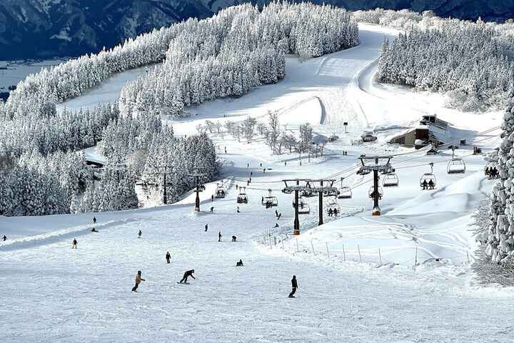 Skiing