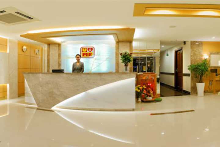Business Center 21 of 23