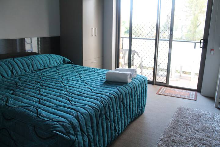 Room 14 of 30