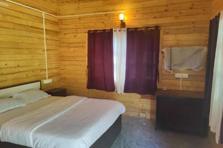 Room 2 of 15
