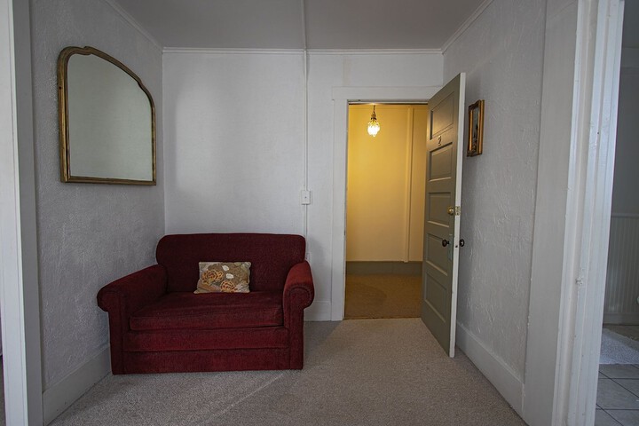 Room 30 of 52