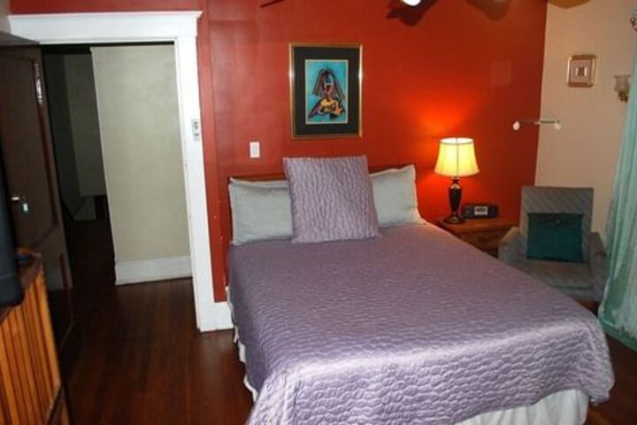 Room 18 of 40