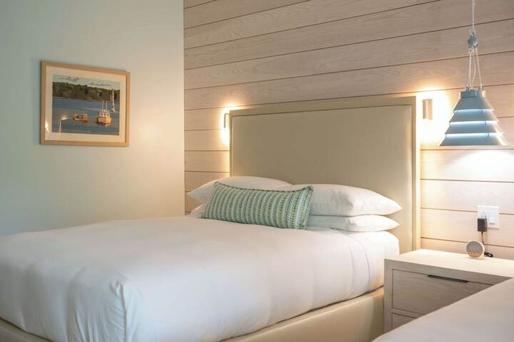 Room 20 of 53