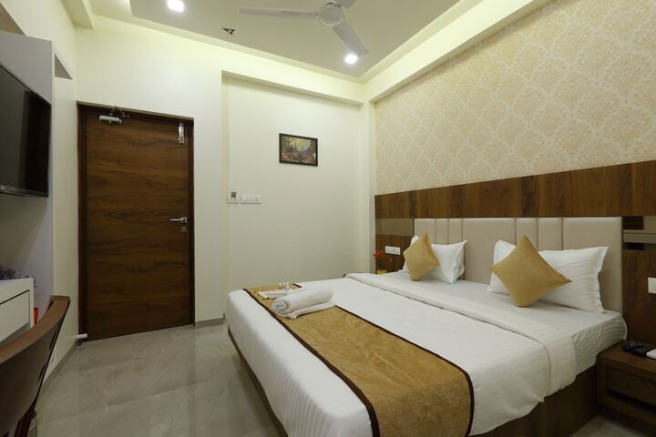 Room 7 of 29