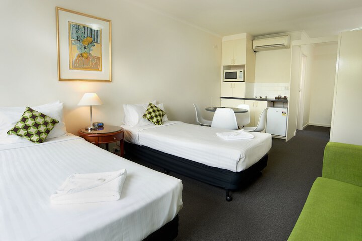 Room 20 of 33