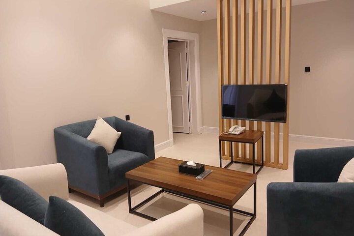 Room 21 of 29