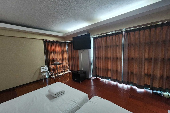 Room 17 of 56