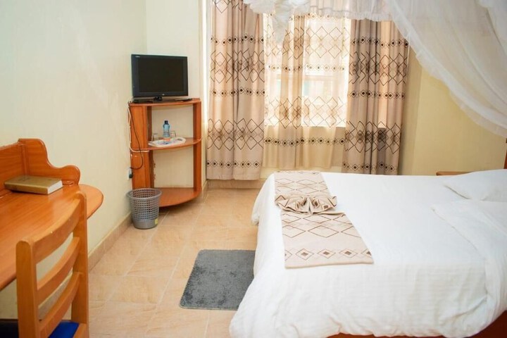 Room 16 of 60