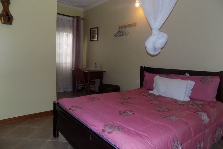 Room 6 of 29