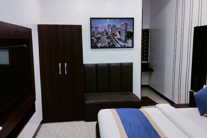Room 7 of 29