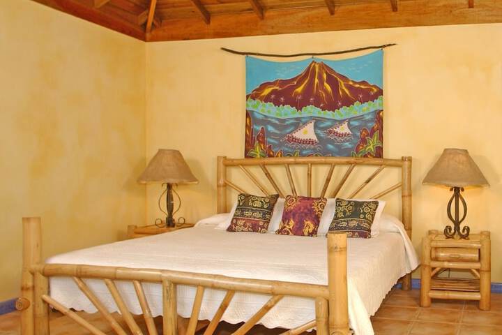 Room 3 of 34