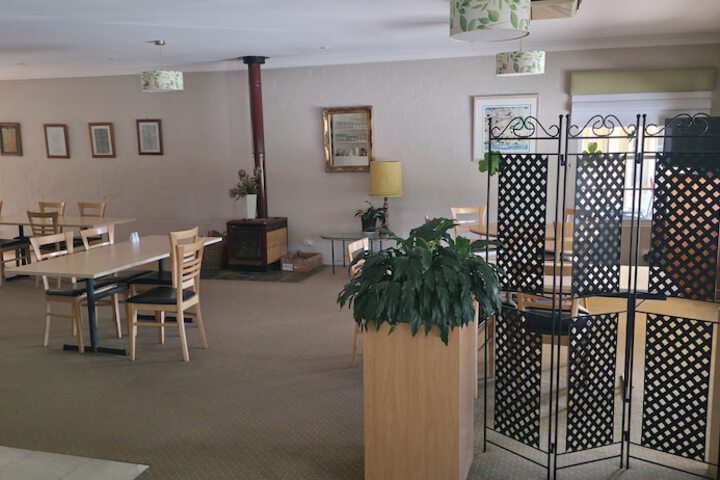 Dining 63 of 84