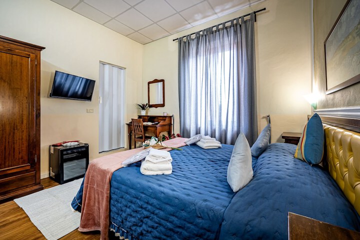 Room 15 of 68