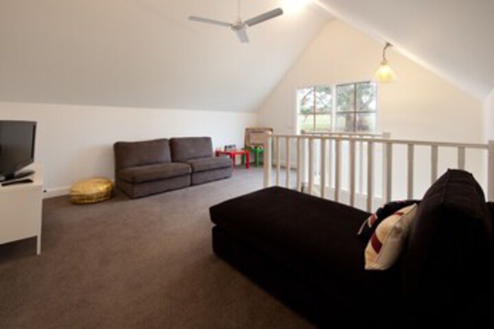Room 10 of 15