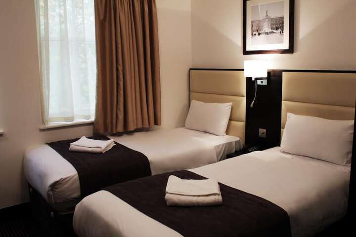 Room 40 of 79