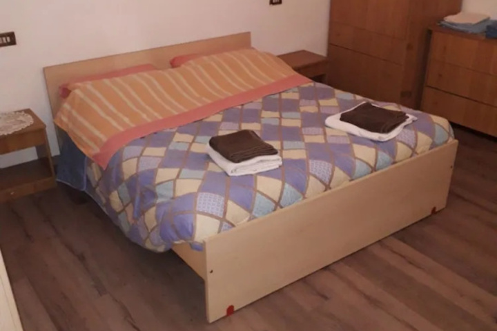 Room 3 of 5