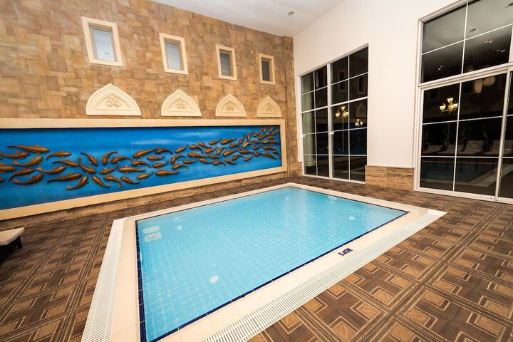 Pool 103 of 226