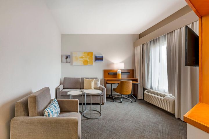Room 12 of 53