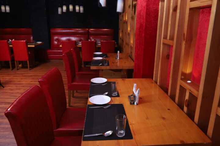 Dining 23 of 46