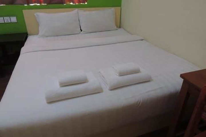 Room 3 of 19