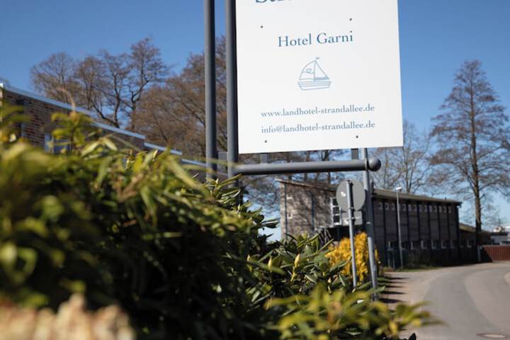Hotel Entry