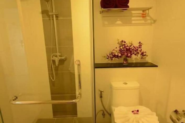 Room 15 of 26