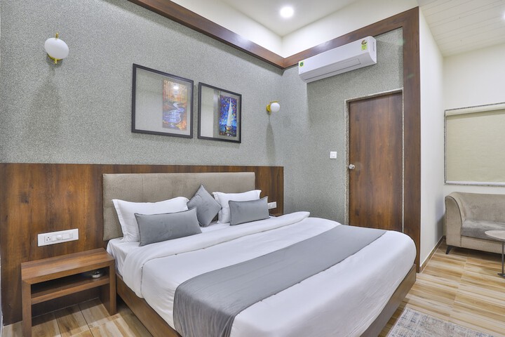 Room 13 of 59