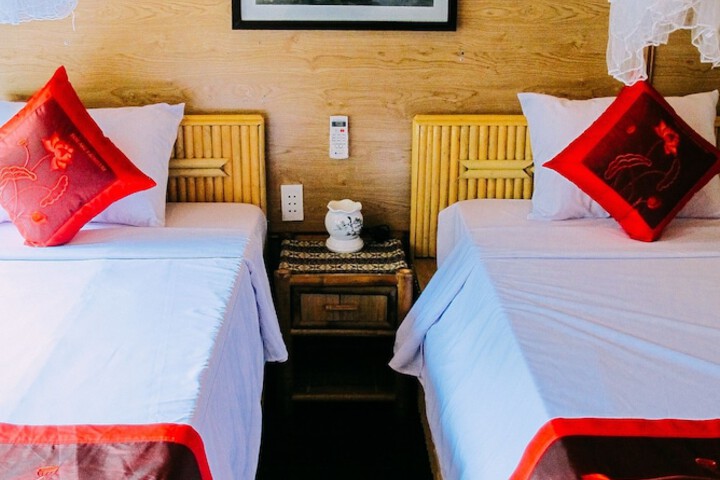 Room 44 of 46