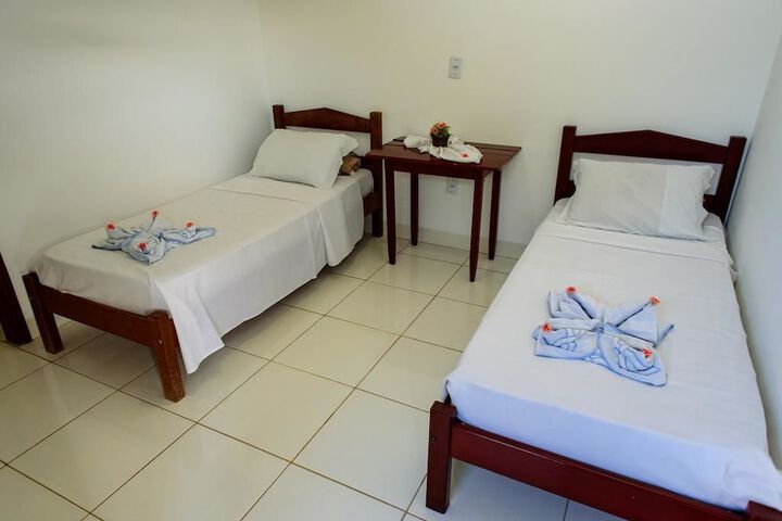 Room 10 of 27