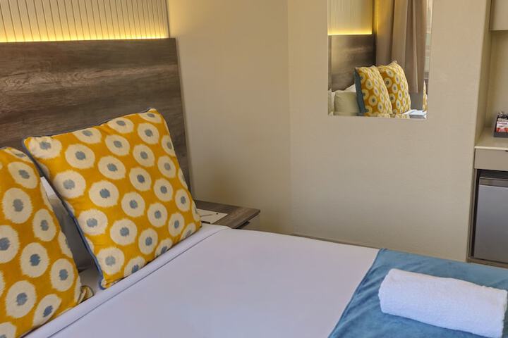 Room 30 of 71