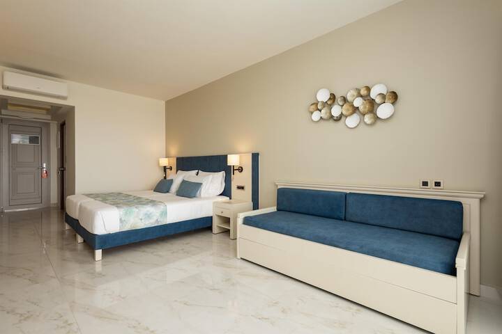 Room 75 of 340