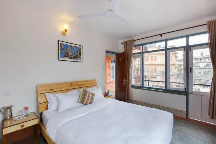 Room 10 of 30