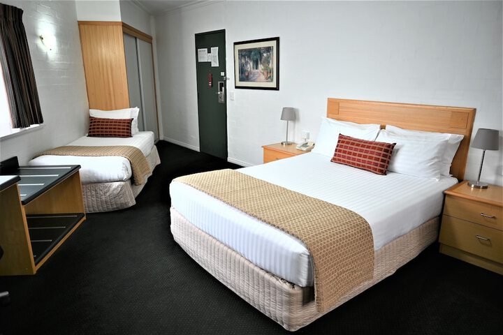 Room 21 of 58