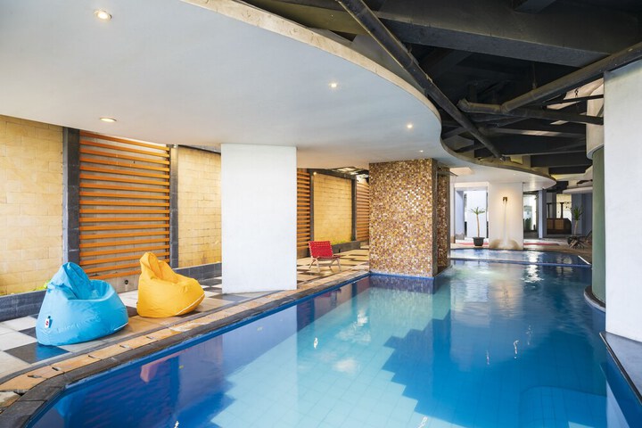 Pools & Facilities