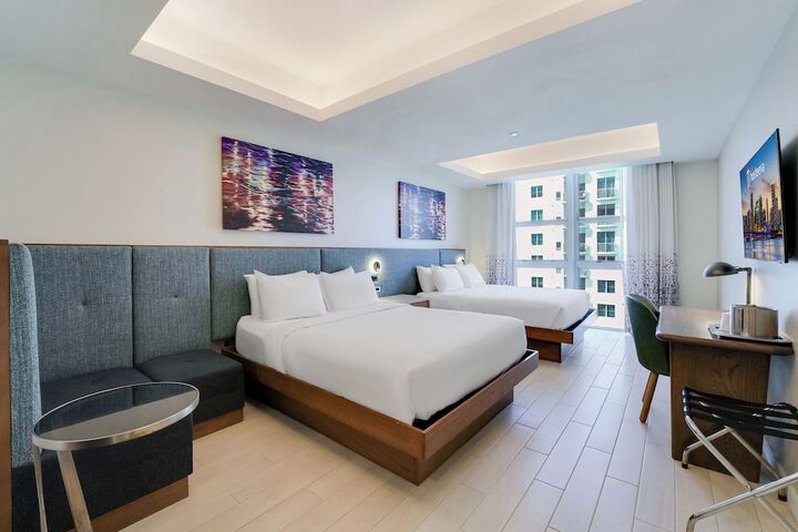 Room 7 of 44