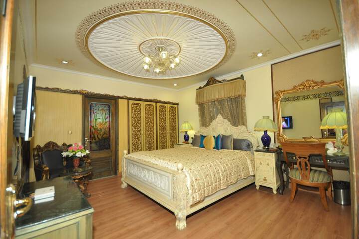 Room 12 of 57