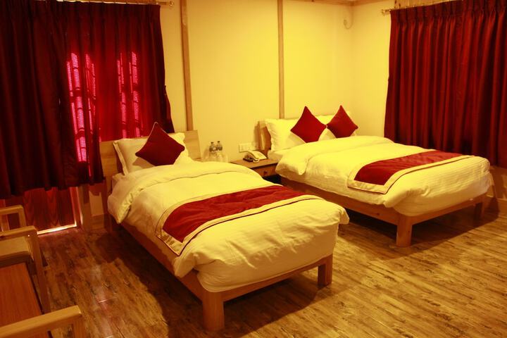Room 4 of 23