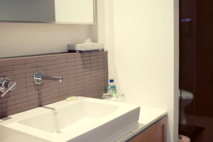 Room 32 of 53