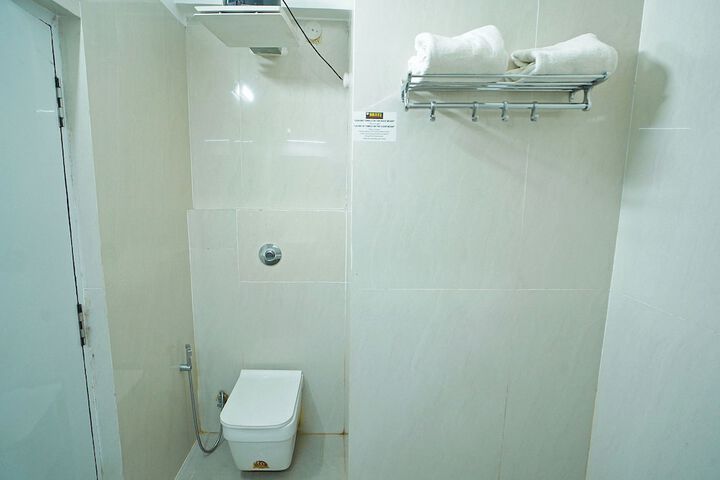 Room 35 of 59