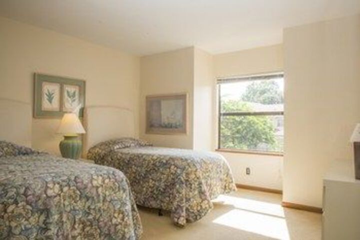 Room 9 of 22