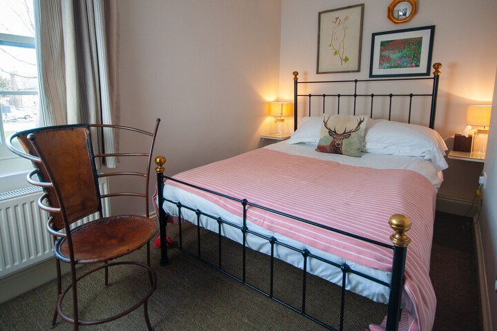 Room 7 of 30