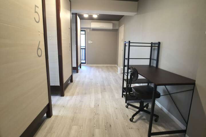 Room 7 of 62