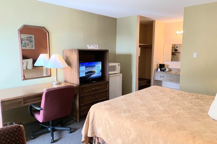 Room 15 of 29